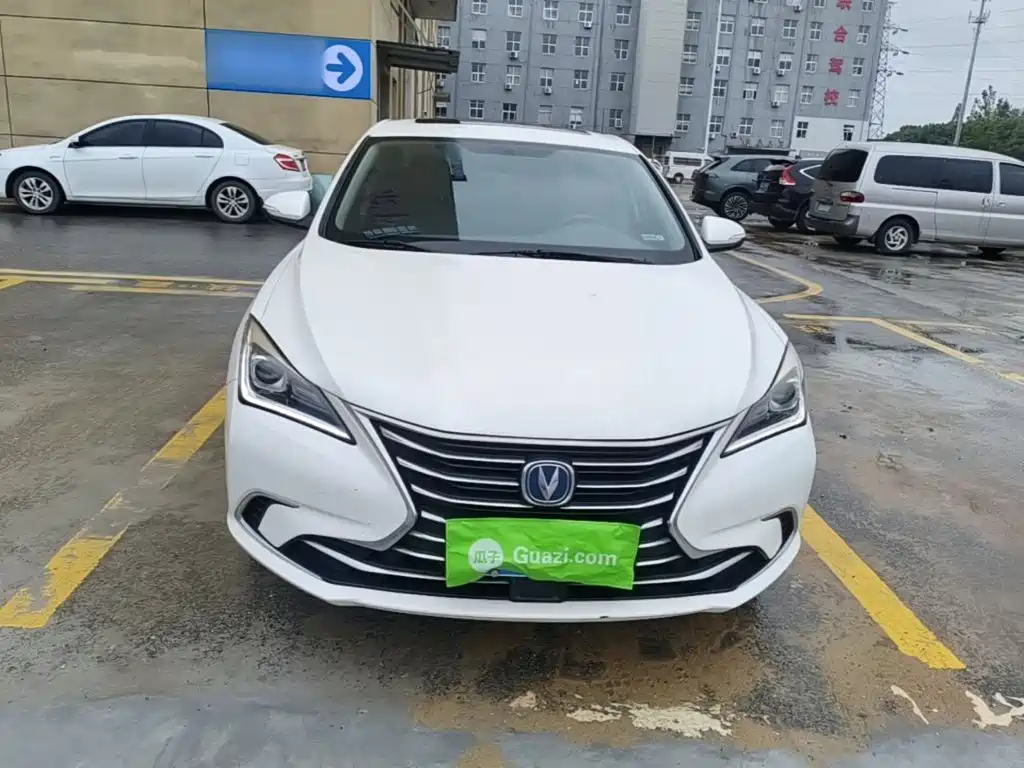 Changan Eado — миниатюра 3
