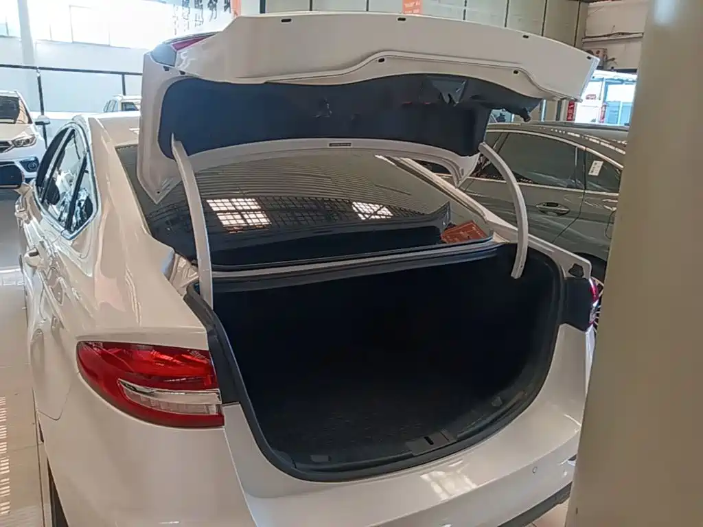 Ford Mondeo — миниатюра 19