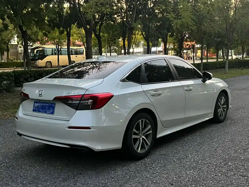 Honda Civic — миниатюра 3
