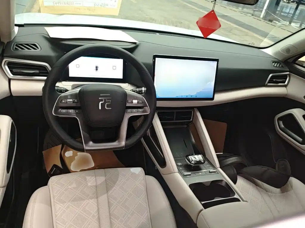 BYD Yuan UP — миниатюра 10