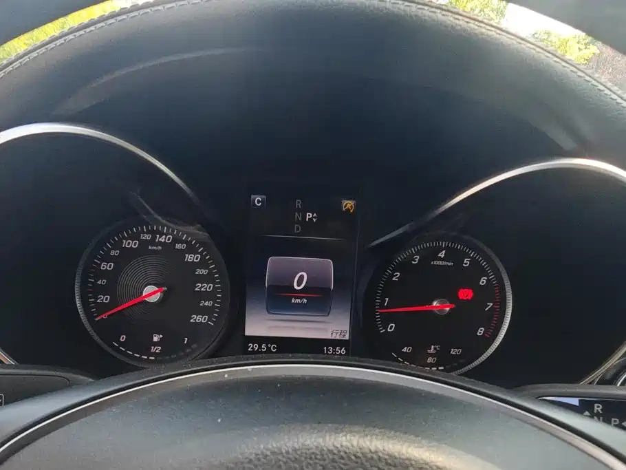 Mercedes-Benz C-Class — миниатюра 14