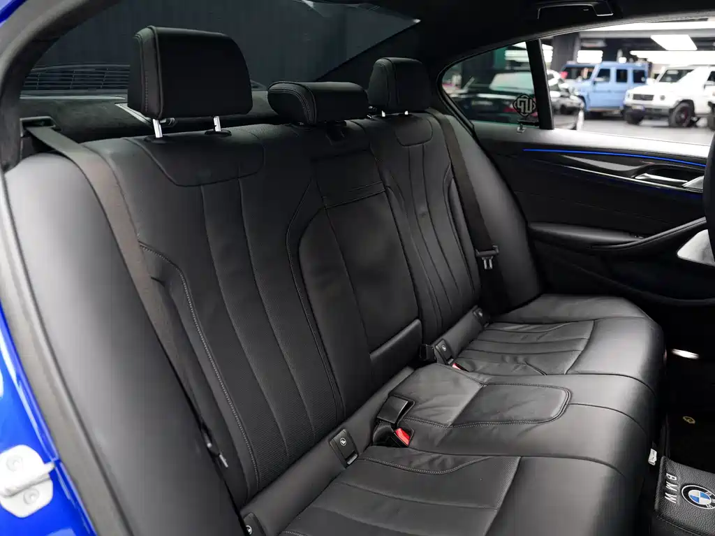 BMW M5 — миниатюра 22