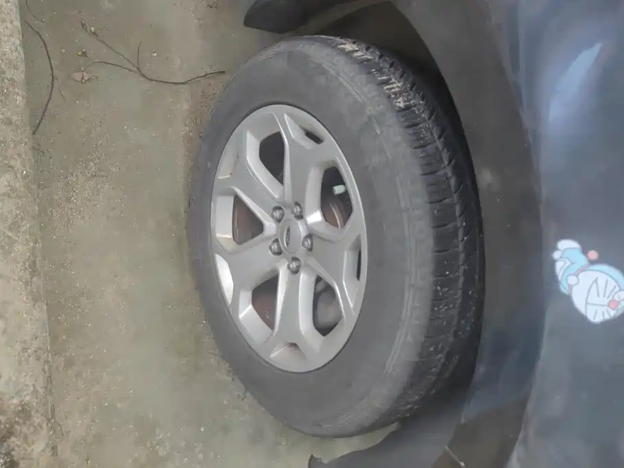 Ford Edge (Import) — миниатюра 6