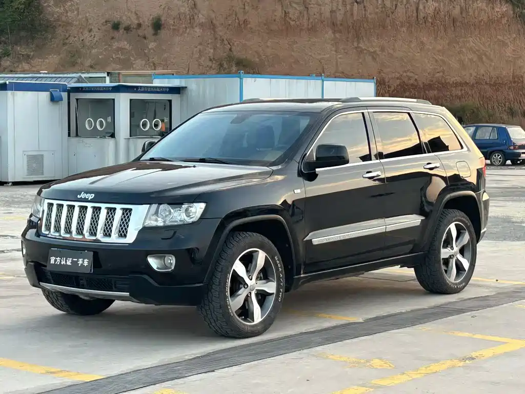 Jeep Grand Cherokee (Import)