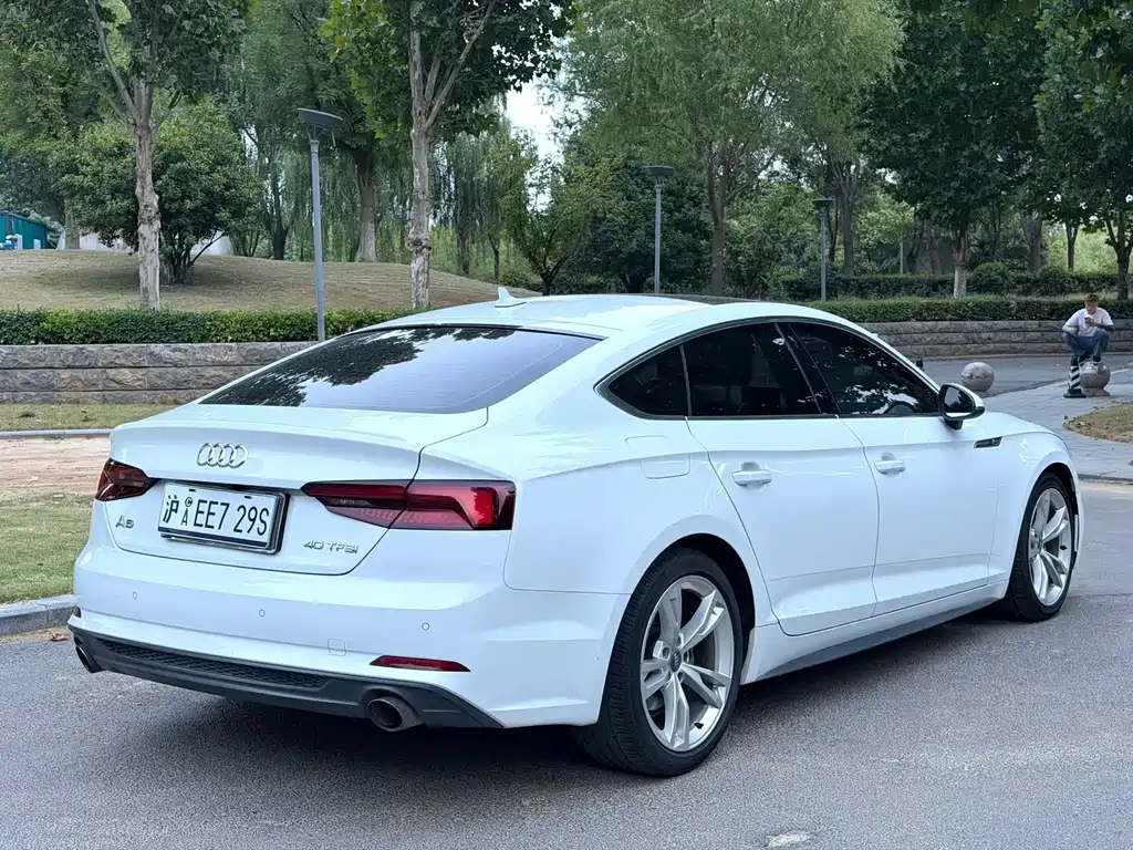 Audi A5 (Import) — миниатюра 9