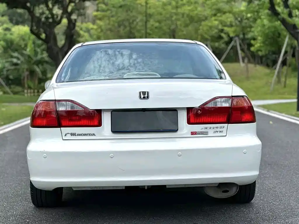 Honda Accord — миниатюра 8
