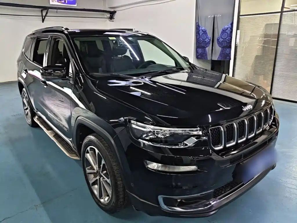 Jeep Grand Commander — миниатюра 4