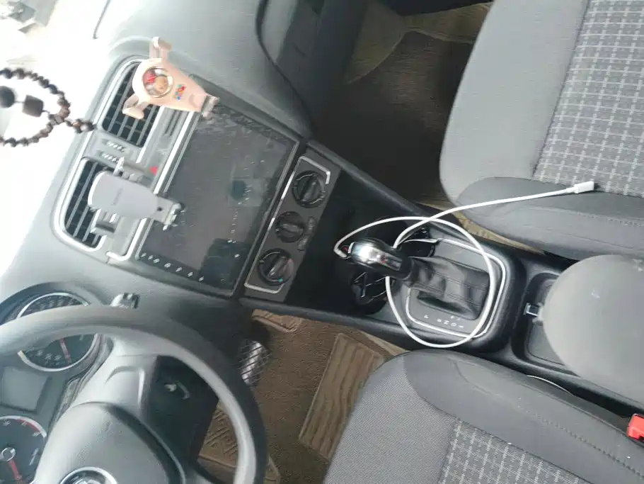 Volkswagen Polo — миниатюра 13