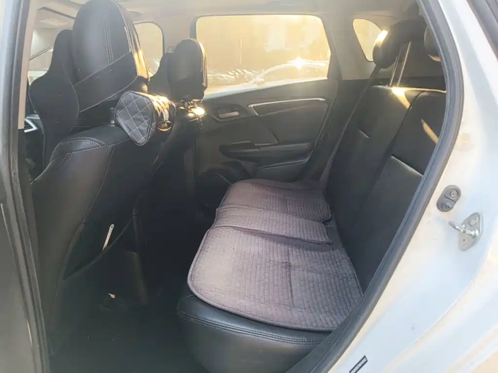 Honda Fit — миниатюра 17