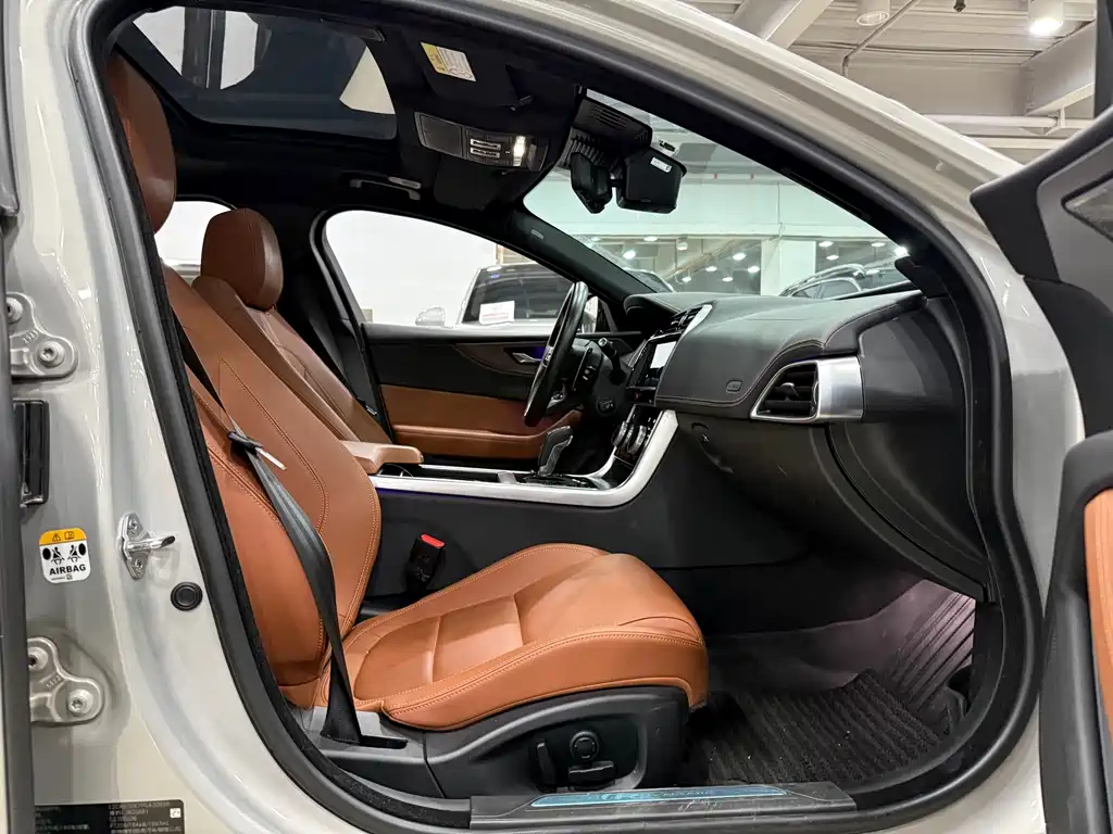Jaguar XEL — миниатюра 14