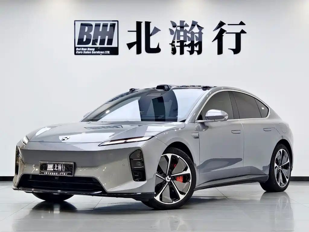 NIO ET5