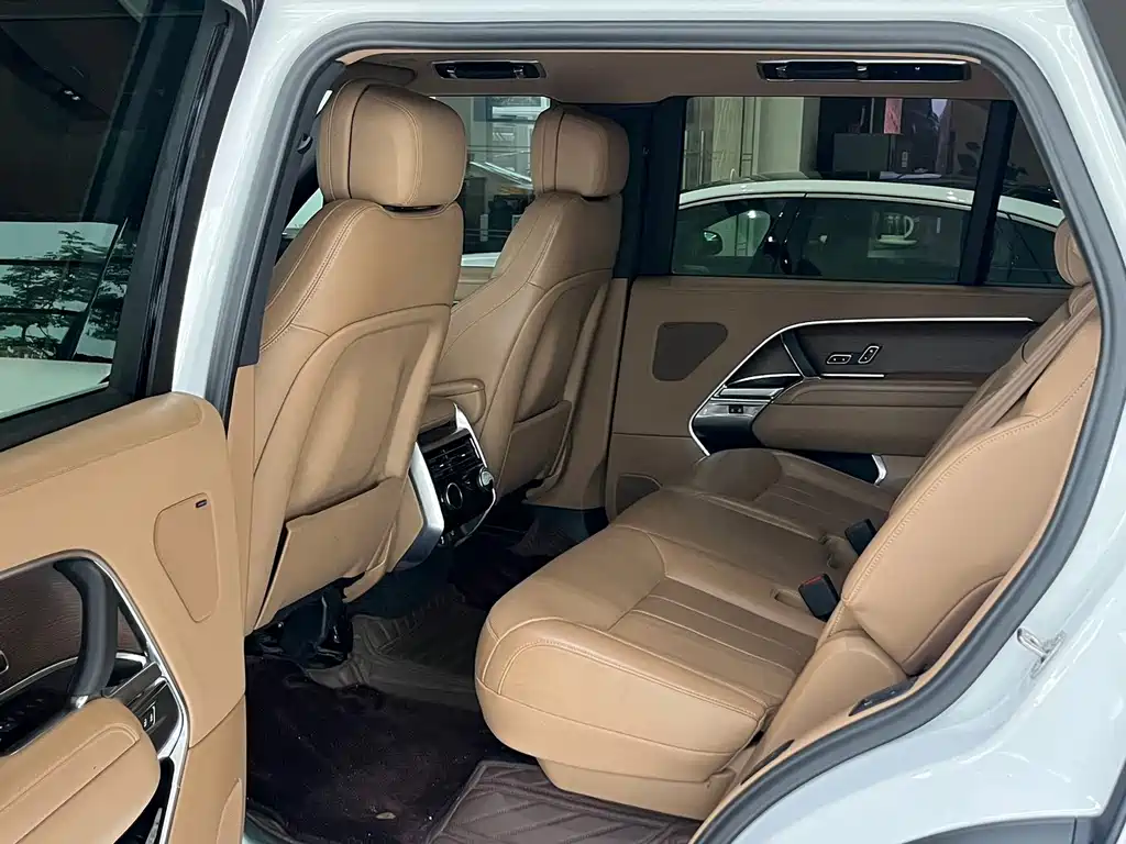 Land Rover Range Rover — миниатюра 5