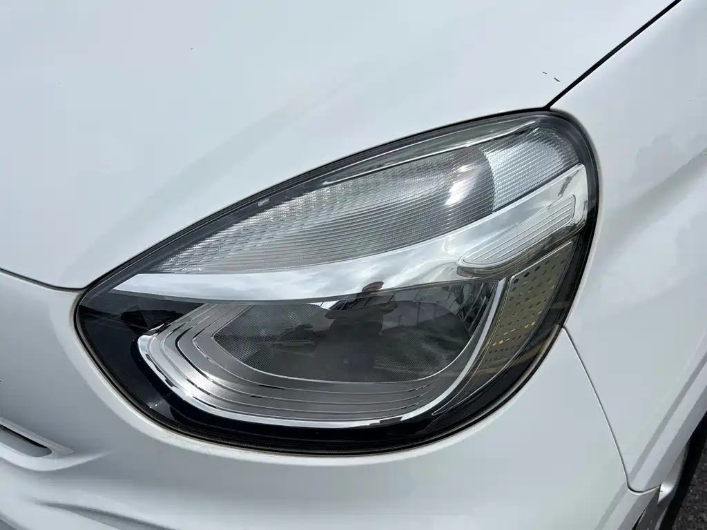 Roewe Clever — миниатюра 6