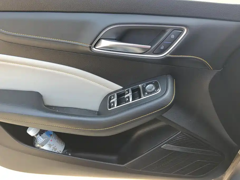 MG MG6 — миниатюра 7