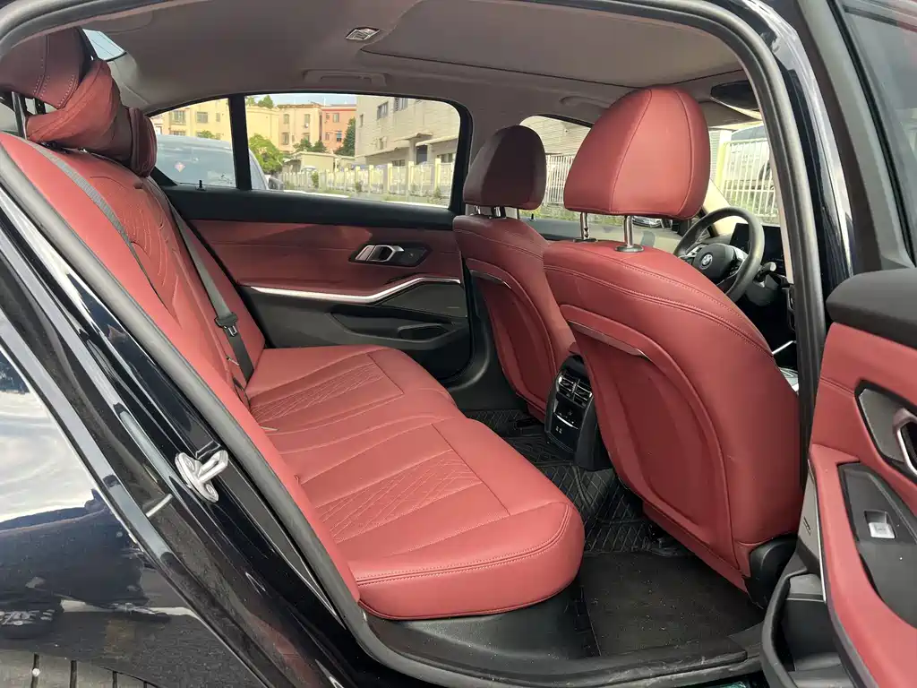 BMW 3 Series — миниатюра 12