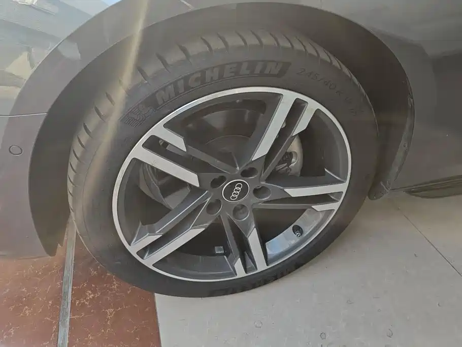 Audi A4L — миниатюра 6