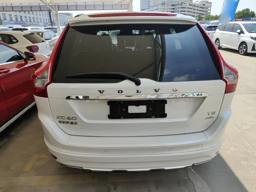 Volvo XC60 — миниатюра 6
