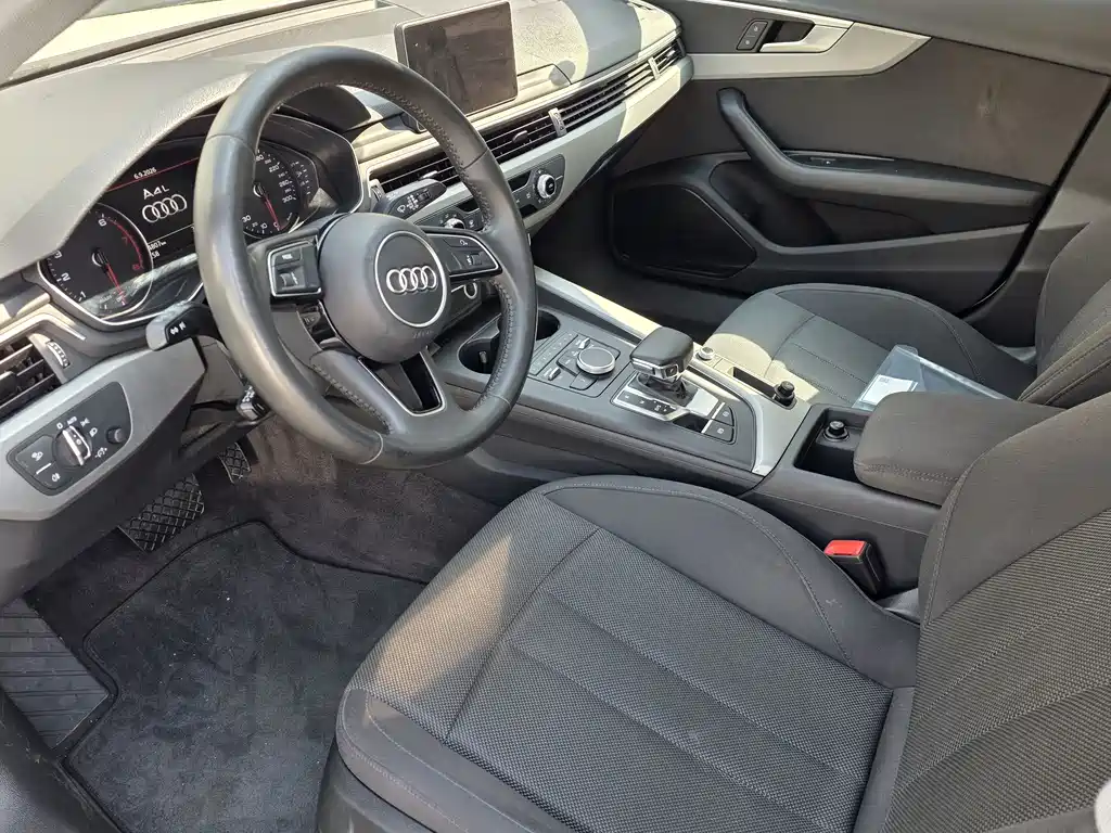 Audi A4L — миниатюра 7