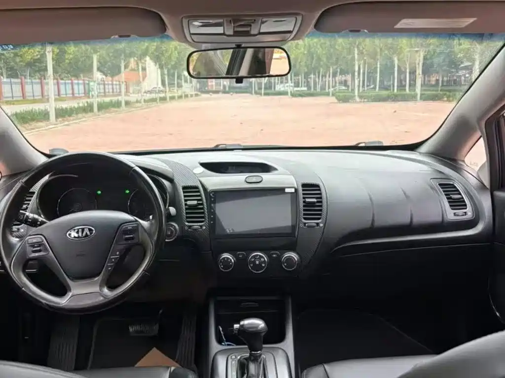 Kia K3 — миниатюра 8