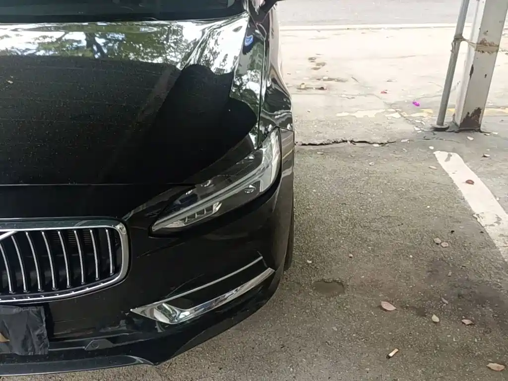 Volvo S90 — миниатюра 24