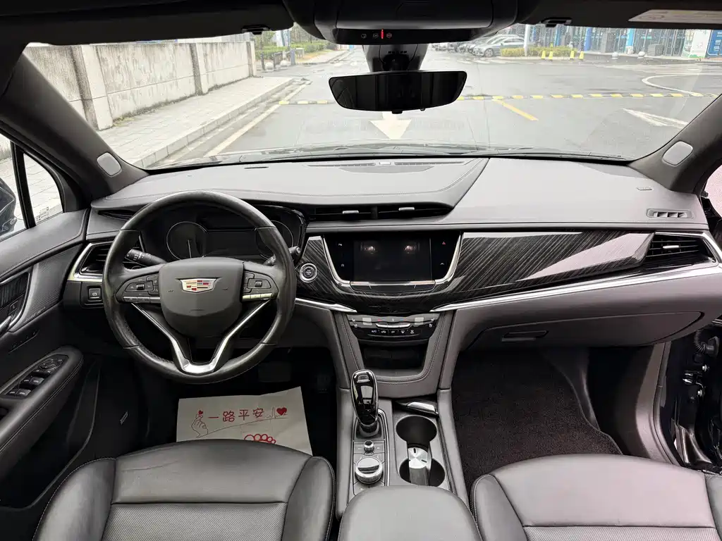 Cadillac XT6 — миниатюра 8