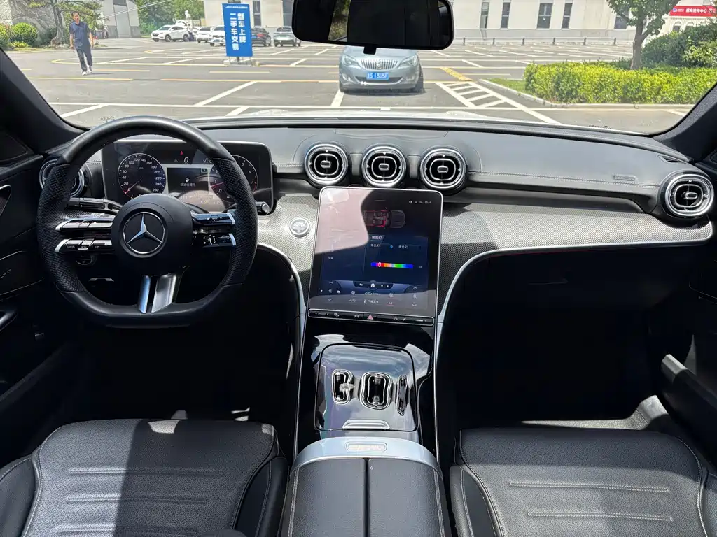Mercedes-Benz C-Class — миниатюра 11