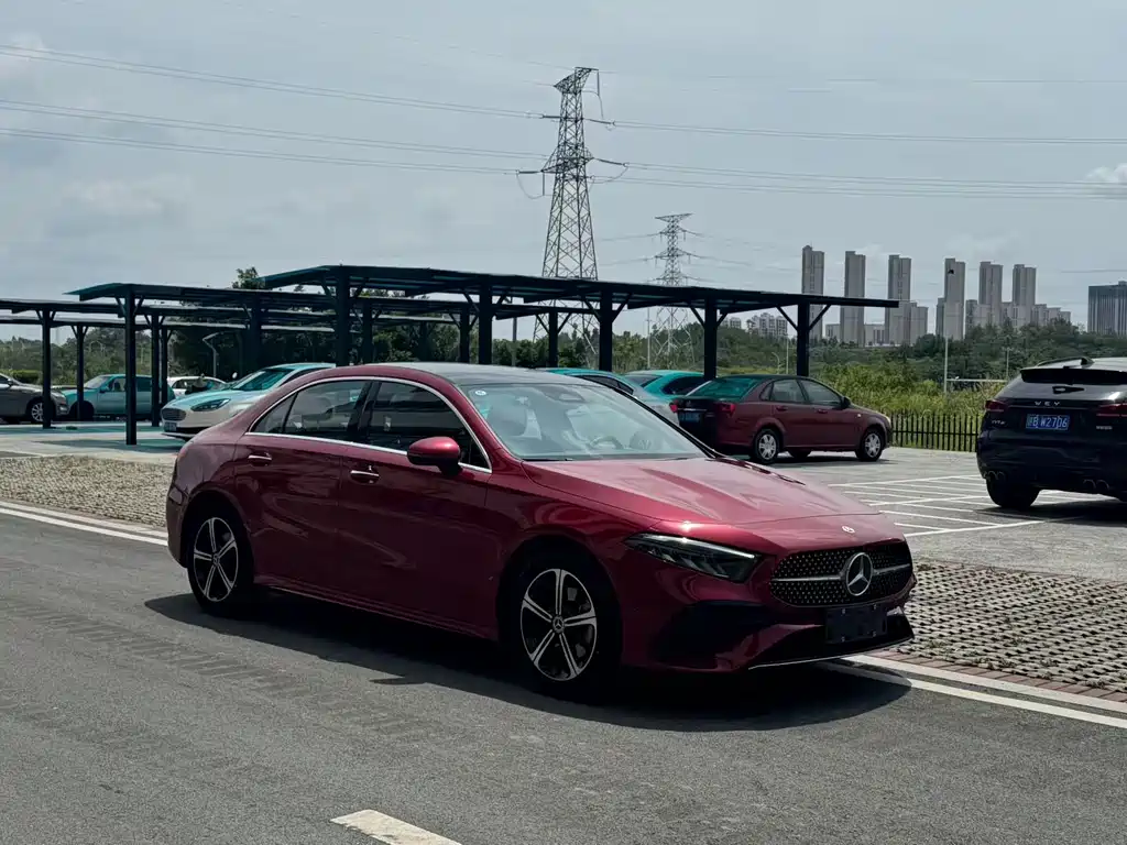 Mercedes-Benz A-Class — миниатюра 3