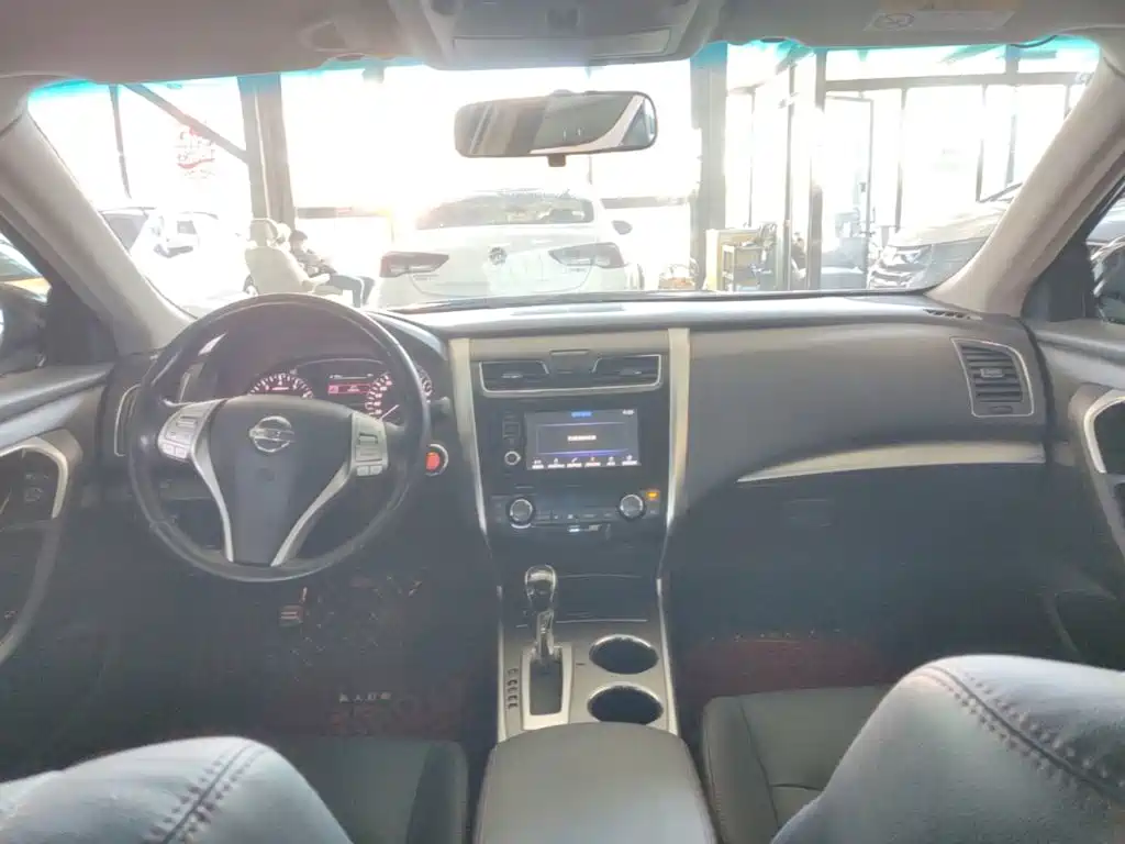Nissan Teana — миниатюра 10