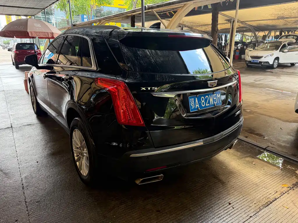 Cadillac XT5 — миниатюра 6