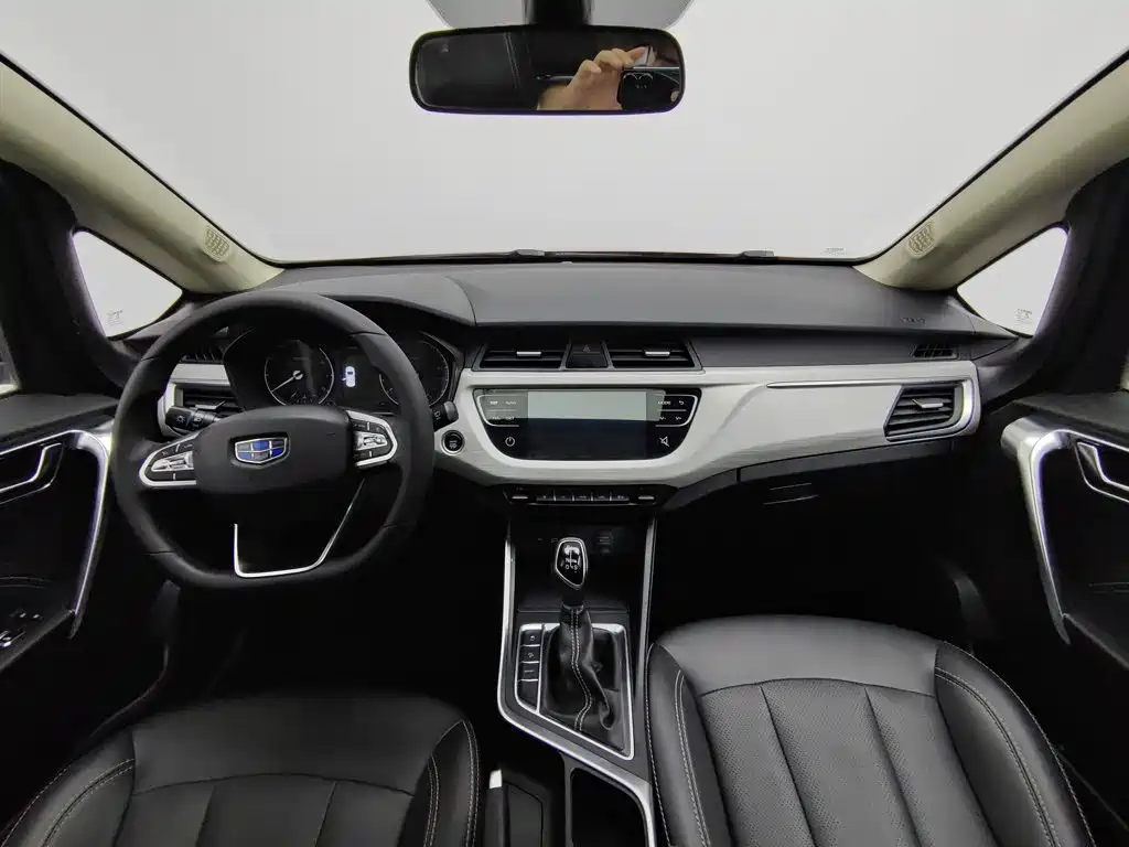 Geely Vision X3 — миниатюра 5