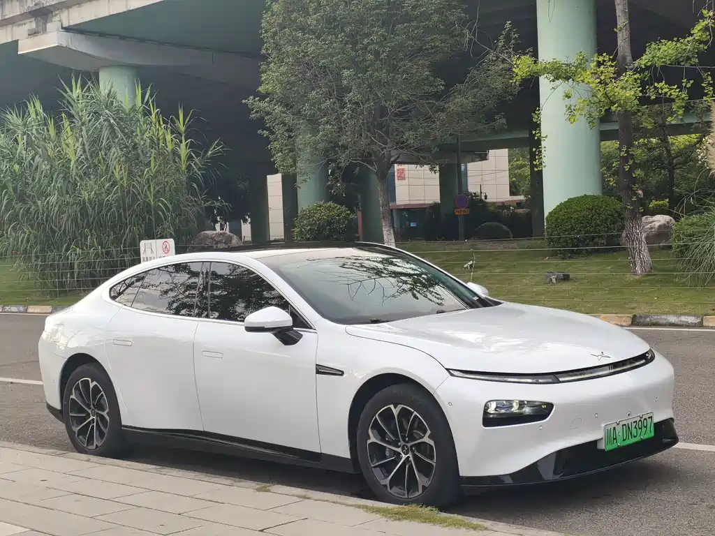 XPeng P7 — миниатюра 3