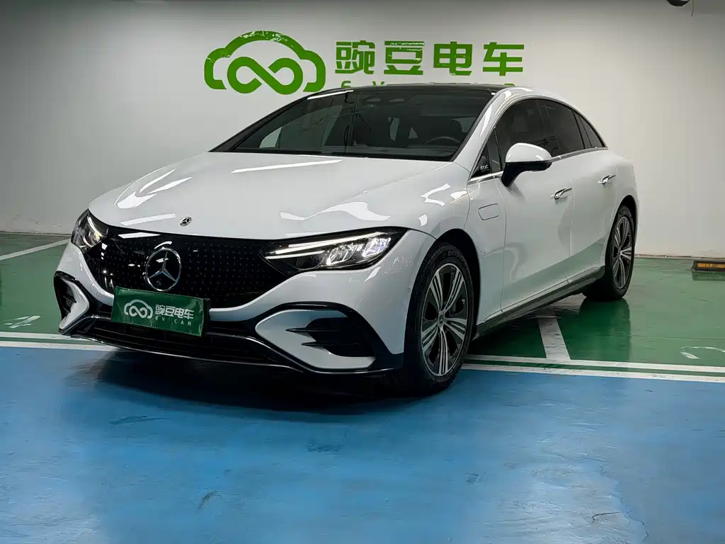 Mercedes-Benz EQE