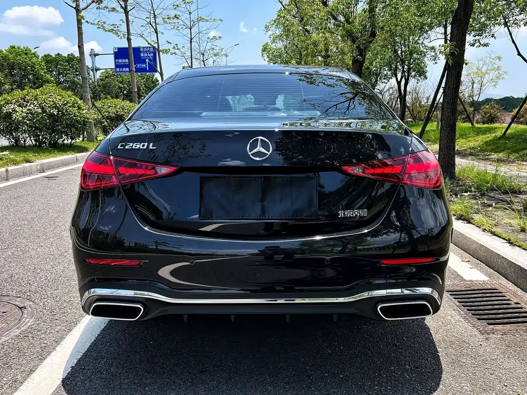 Mercedes-Benz C-Class — миниатюра 5