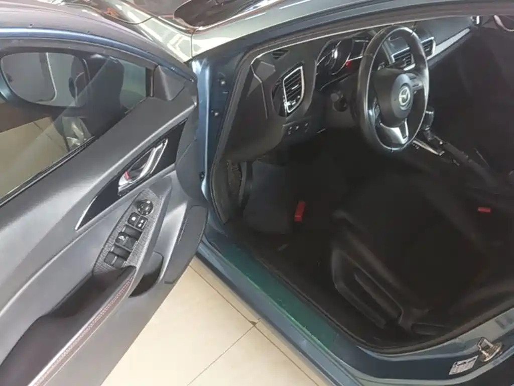 Mazda 3 Axela — миниатюра 16