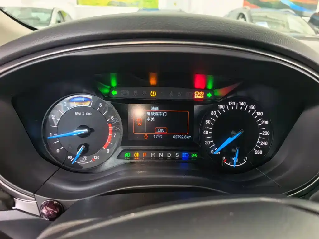 Ford Mondeo — миниатюра 12