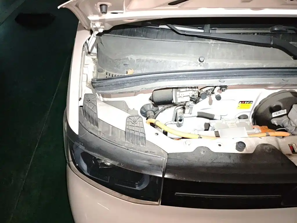 Wuling MINIEV — миниатюра 21