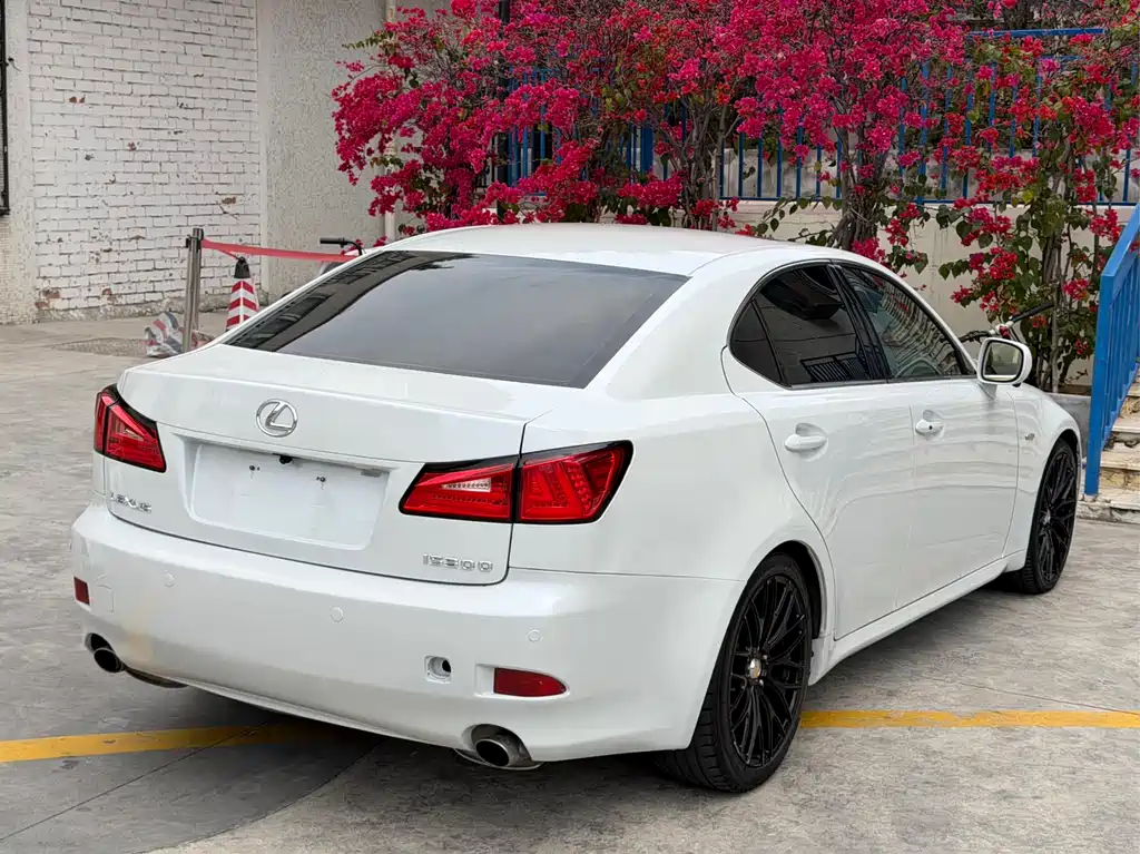 Lexus IS 2007 300
