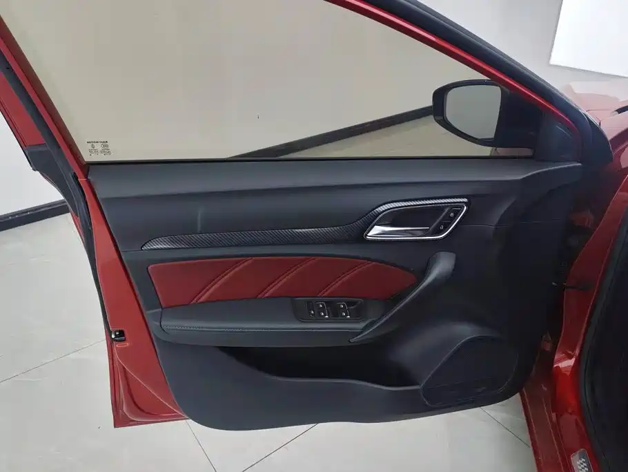MG MG6 — миниатюра 7