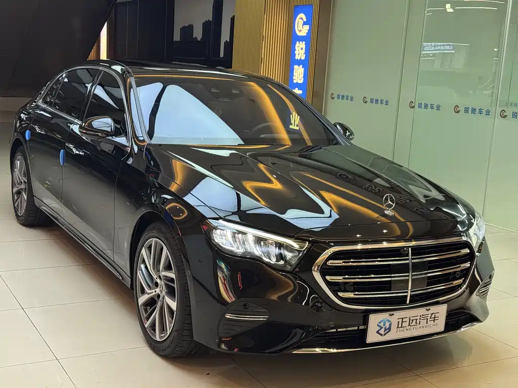 Mercedes-Benz E-Class — миниатюра 3