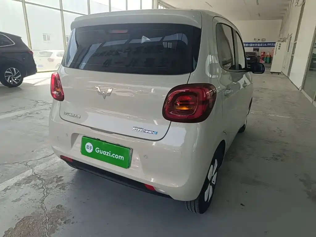 Wuling MINIEV — миниатюра 7