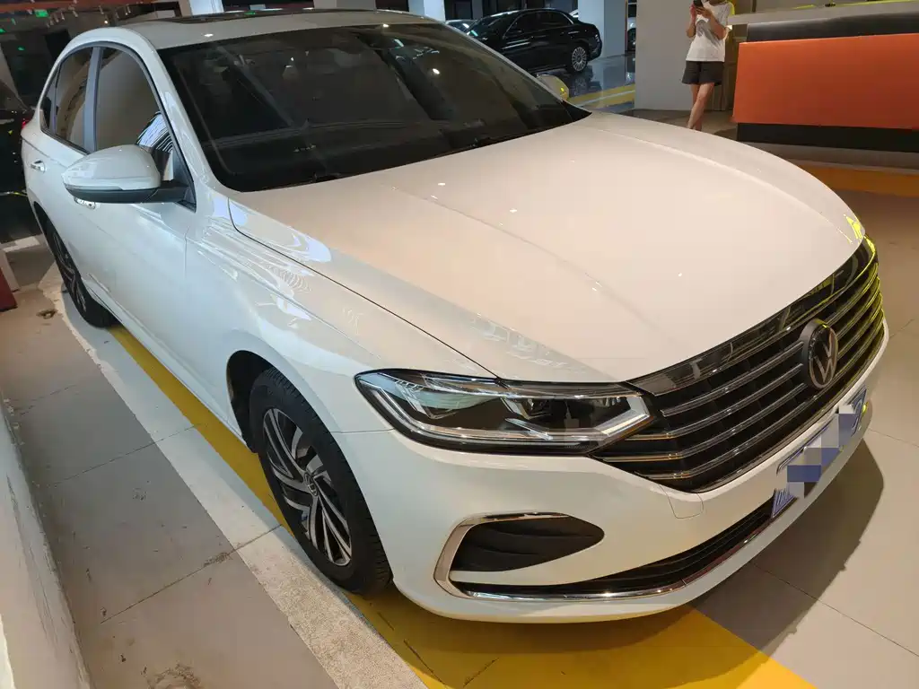 Volkswagen Lavida — миниатюра 3
