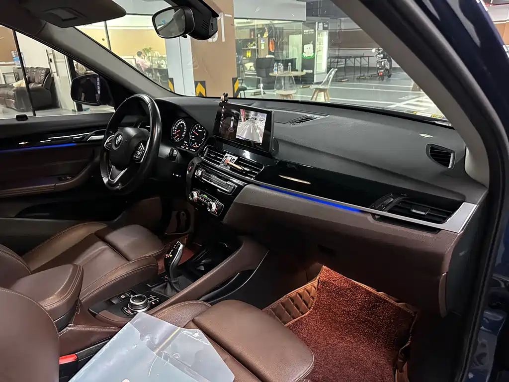 BMW X1 — миниатюра 12
