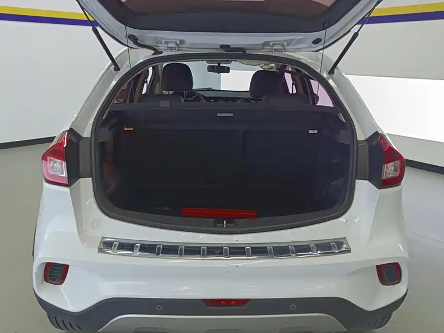 Geely Vision X3 — миниатюра 4