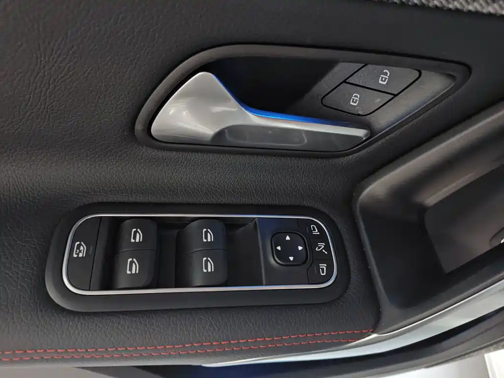 Mercedes-Benz A-Class — миниатюра 21