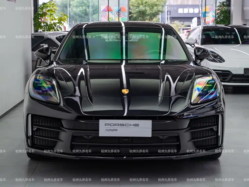 Porsche Panamera — миниатюра 2