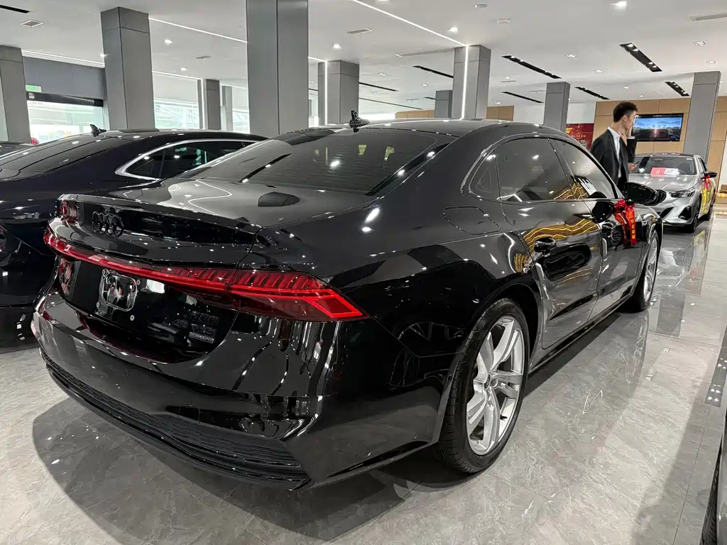 Audi A7L — миниатюра 8