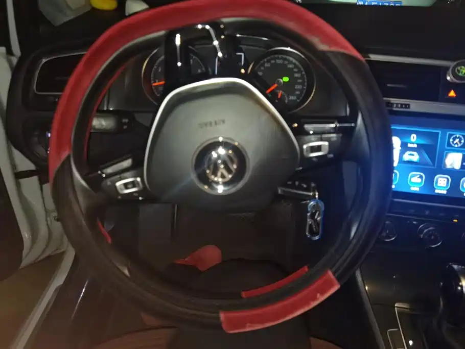 Volkswagen Golf — миниатюра 15
