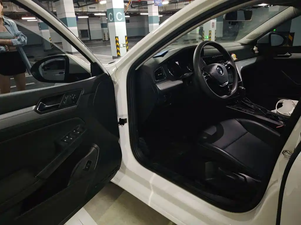 Volkswagen Lamando — миниатюра 17