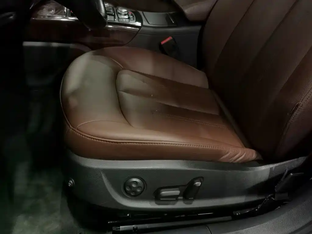 Audi A6L — миниатюра 20