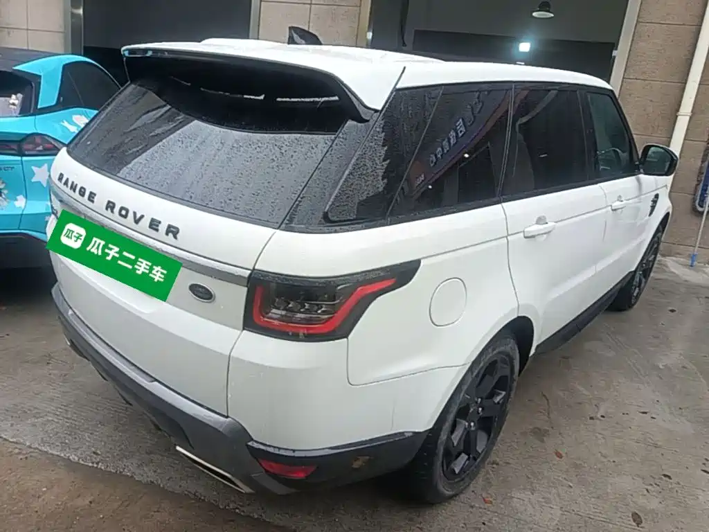 Land Rover Sport PHEV — миниатюра 7